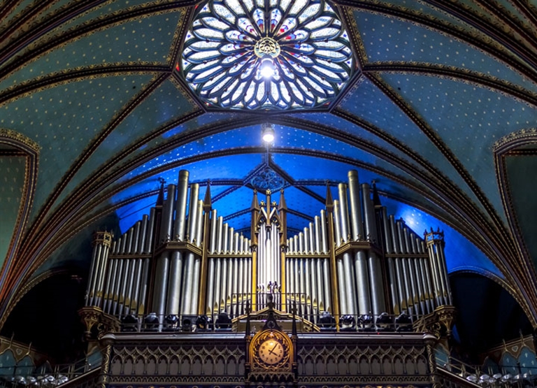 Concert halls & organ humidification
