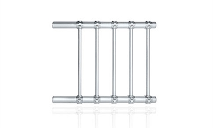 In-duct steam distribution